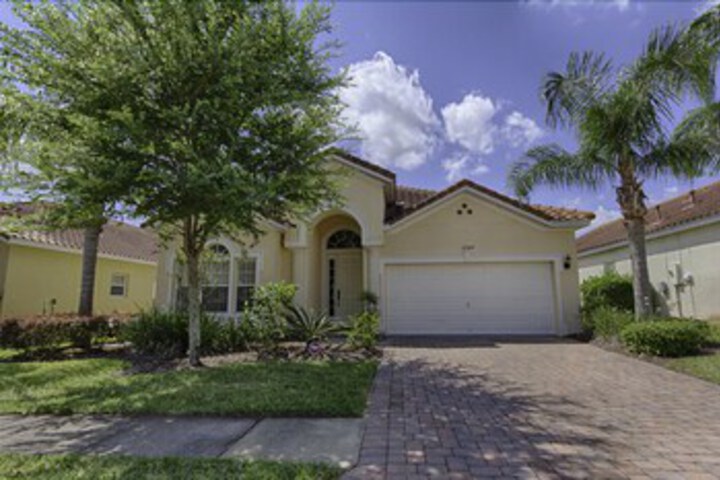 Tuscan Hills 1048 Four Bedroom Villa with Private Pool in Davenport, FL