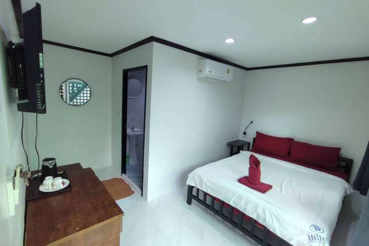Room 2 of 19
