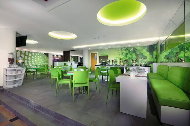 Dining Photos