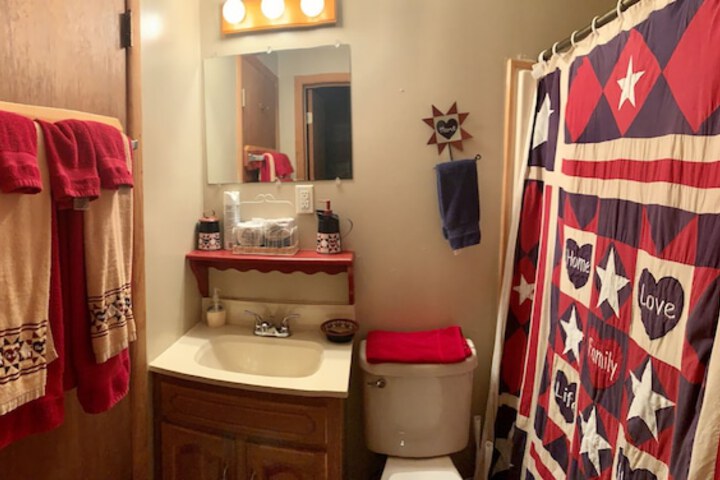 Room 193 of 261