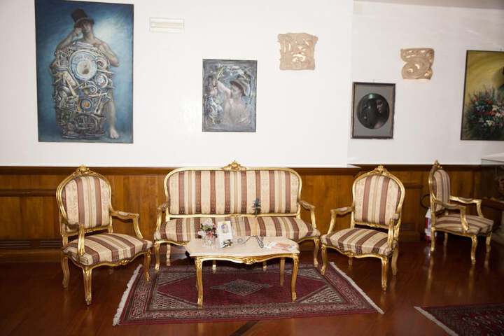 Room 18 of 39