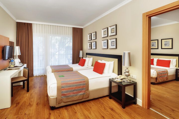 Room 15 of 113