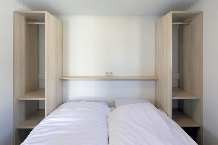 Room 2 of 41