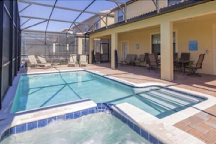 Pool 14 of 35