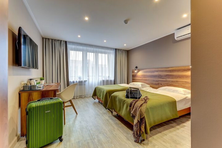 Room 13 of 52