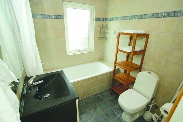 Room 53 of 73