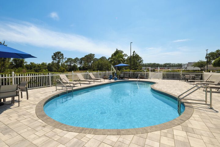 Pool 28 of 49