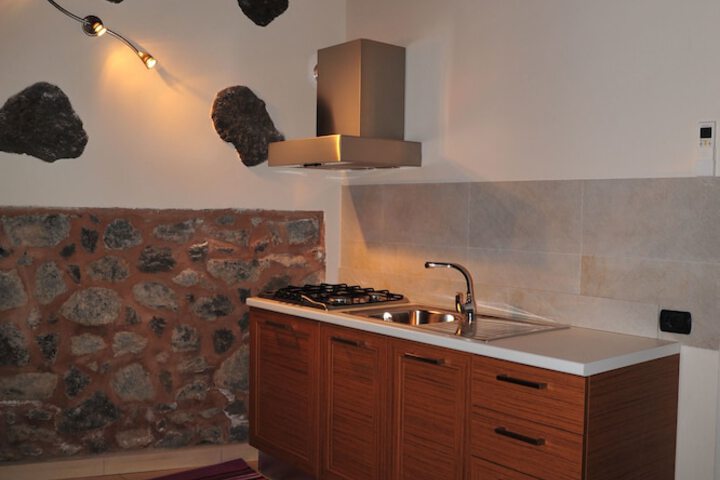 Room 10 of 94