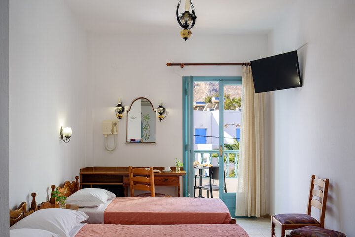 Room 10 of 23
