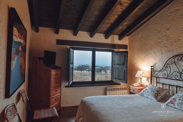 Room 13 of 80