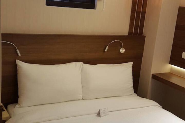 Room 36 of 52