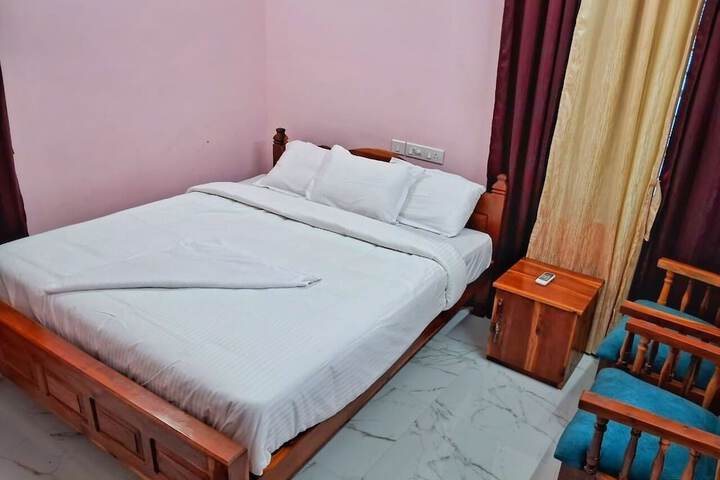 Room 4 of 14