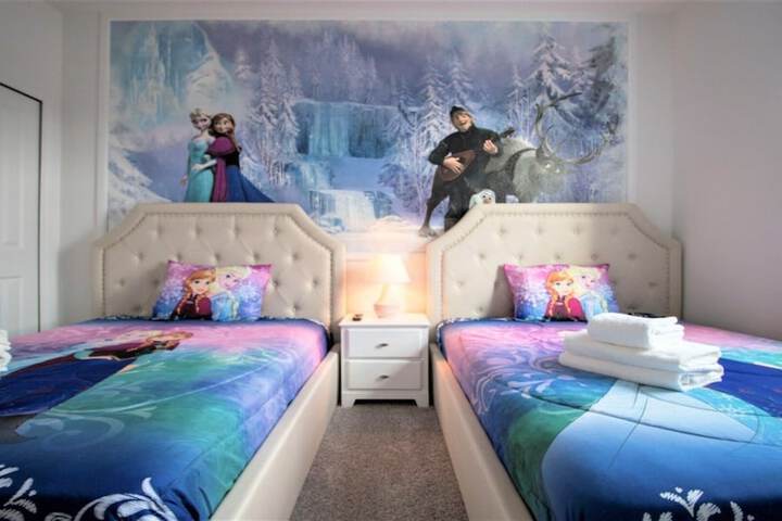 Room 8 of 53