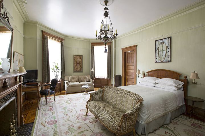 Room 5 of 48