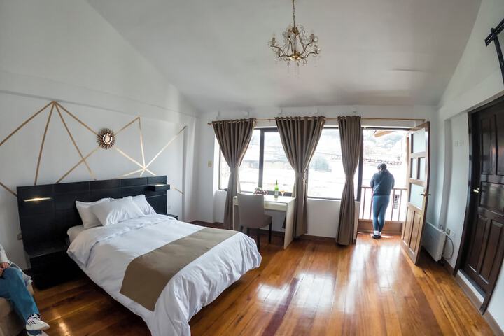 Room 15 of 32