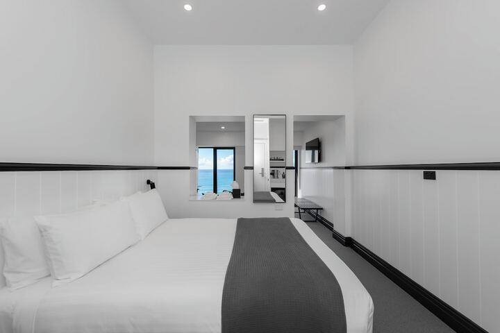 Room 22 of 56