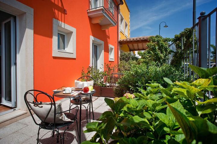 Terrace/Patio 27 of 37