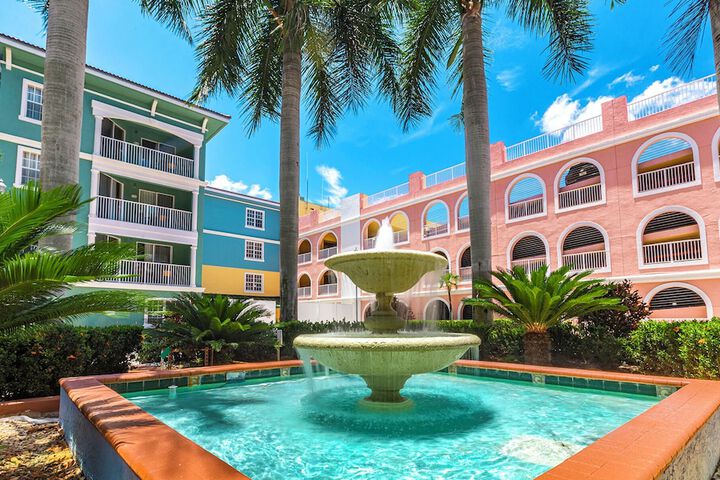 Hotel Exterior 31 of 38