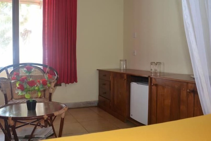 Room 20 of 76