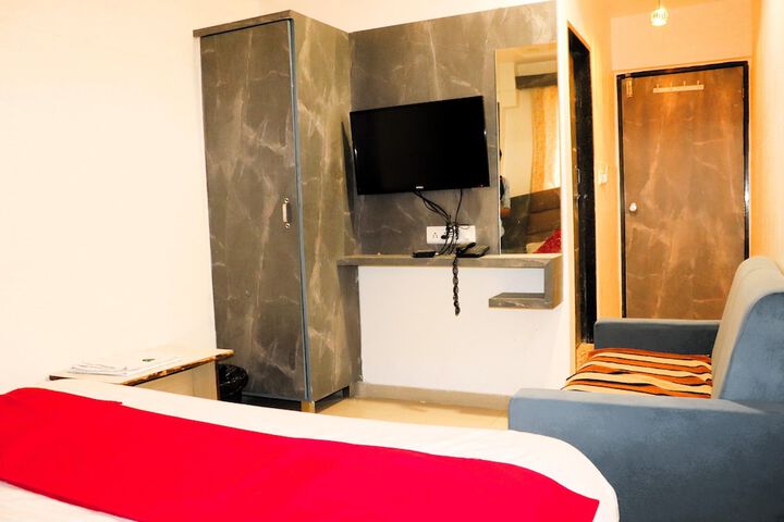 Room 17 of 57