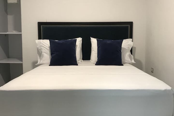 Room 5 of 41