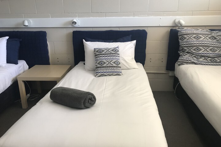 Room 4 of 68