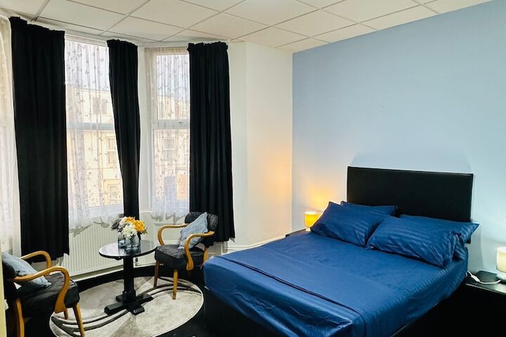 Room 7 of 44