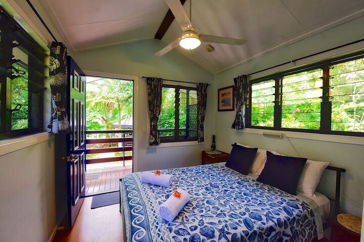Room 5 of 38