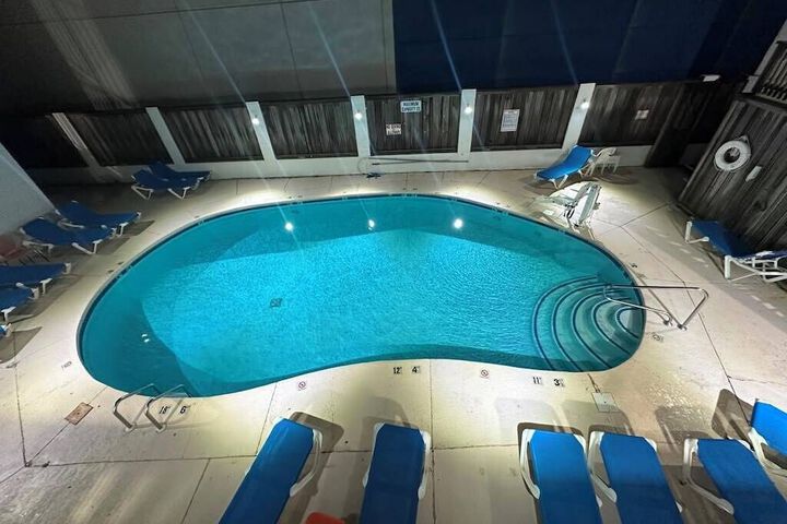 Pools & Facilities