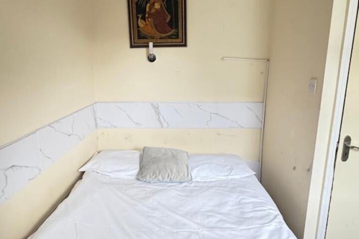 Room 29 of 118