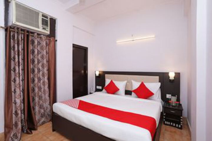 Room 16 of 26