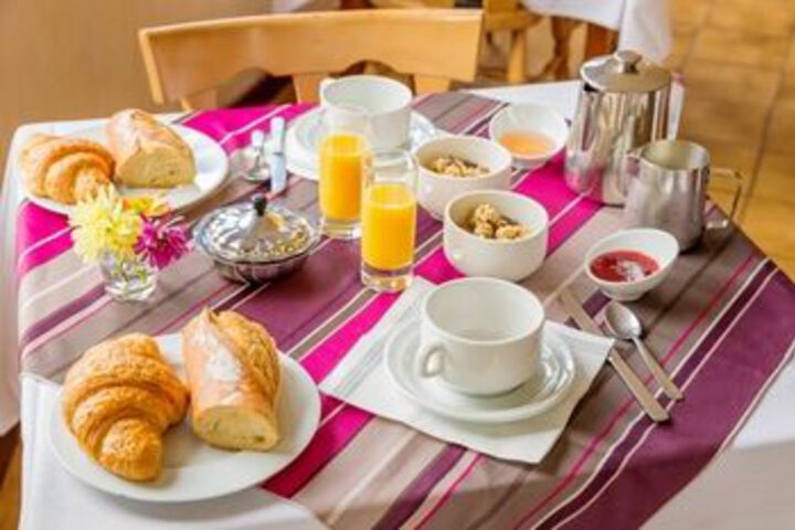 Breakfast/Coffee Service 2 of 12