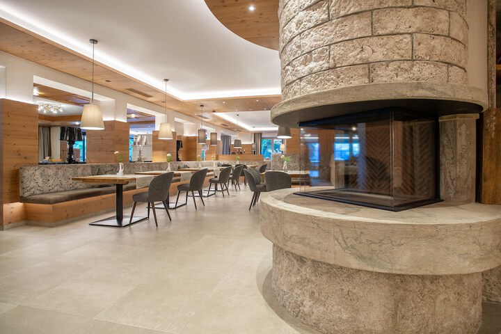 Dining Photos
