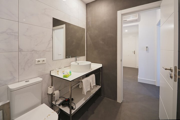 Clean Restrooms