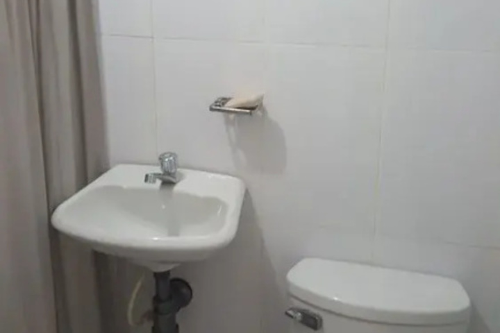 Room 7 of 11