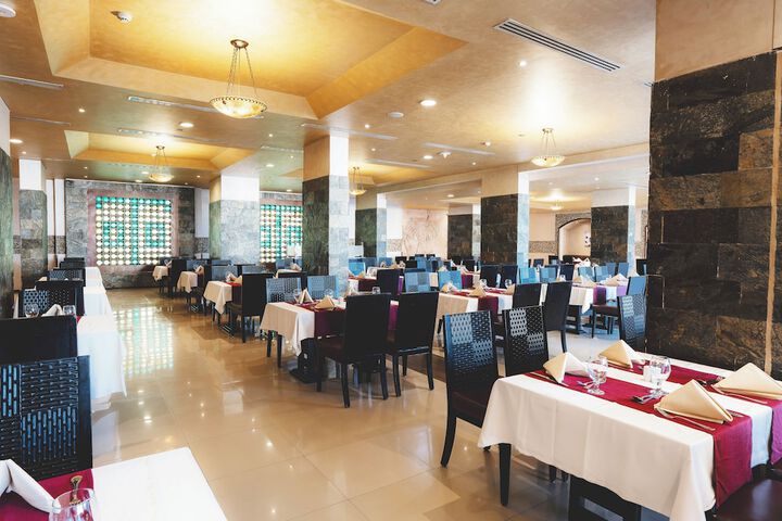 Dining 54 of 91
