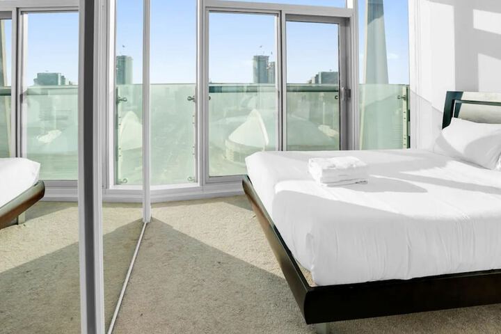 Room 42 of 354