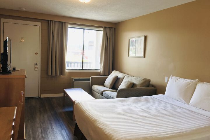 Room 8 of 37