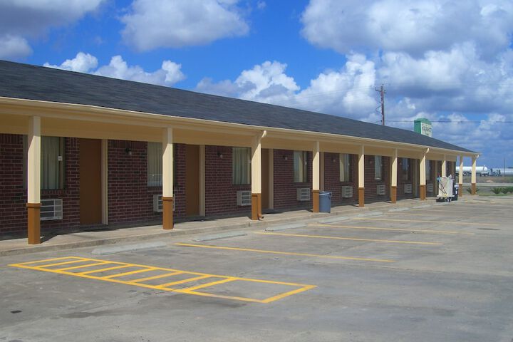 Property Grounds 20 of 30