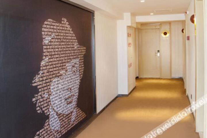 Hotel Interior 18 of 34