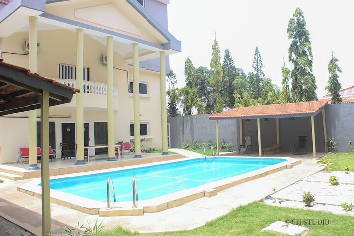 Pool 14 of 23