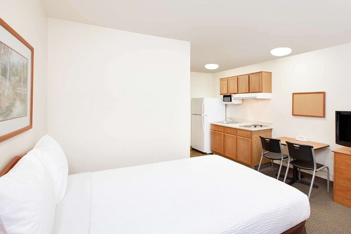 Queen Bed Accessible (5 of 8)
