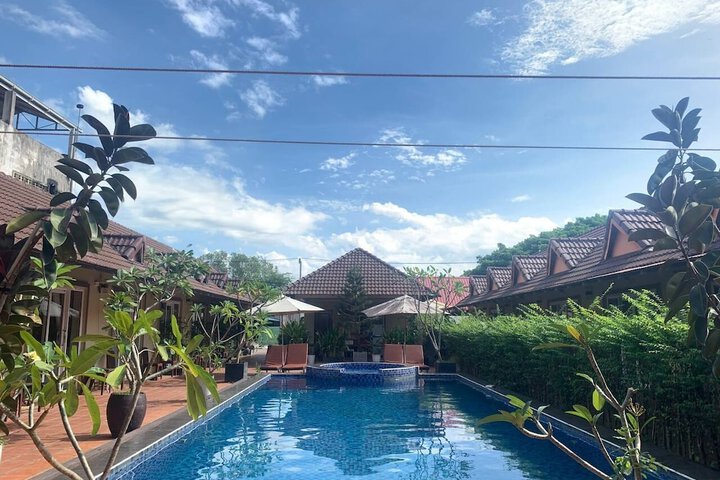 Pool 52 of 62
