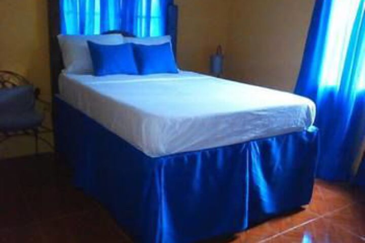 Room 15 of 25