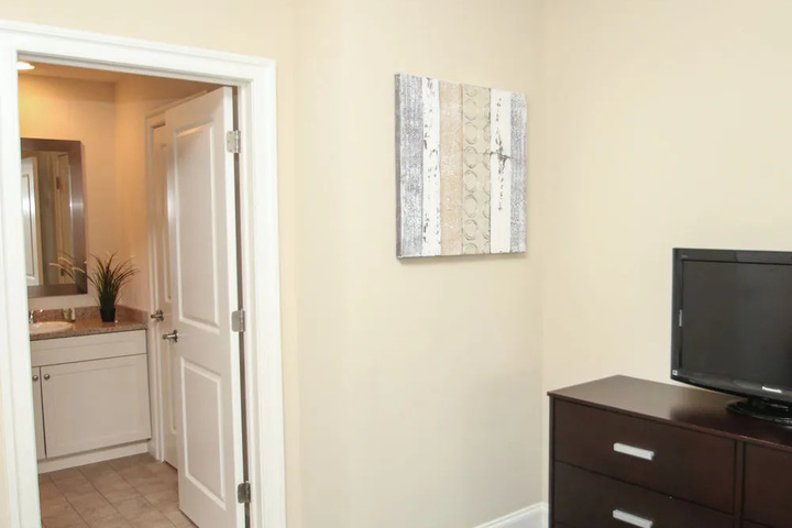 Room 5 of 30
