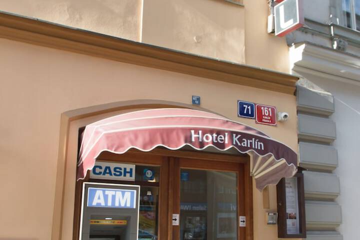 Hotel Entry
