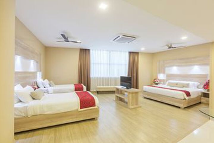Room 14 of 30