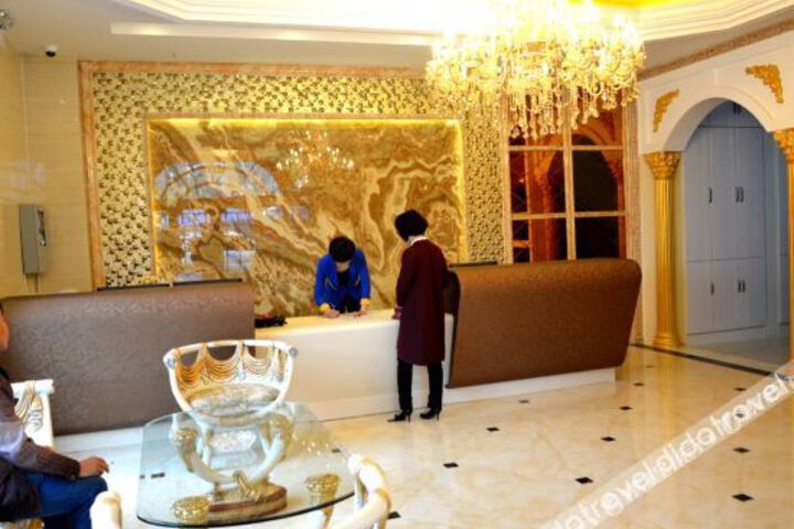 Hotel Interior 4 of 16