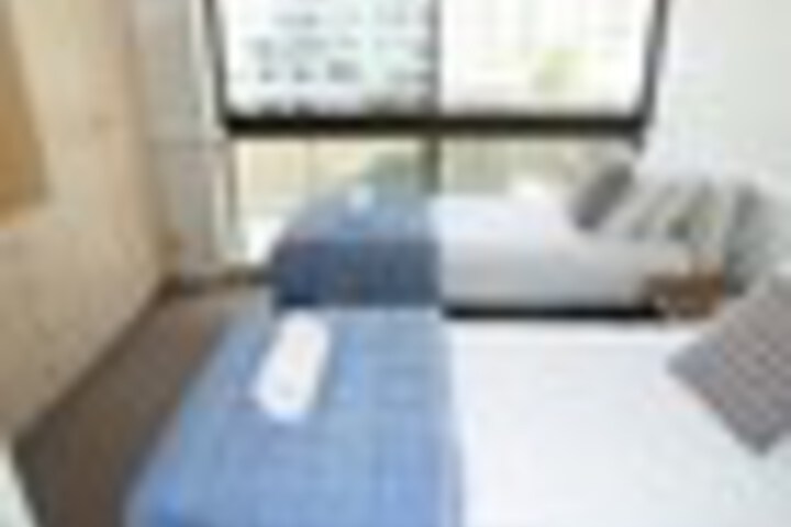 Room 11 of 75