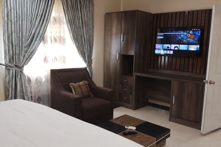 Room 38 of 42